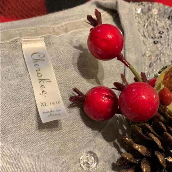 Festive Cardigan Sweater - Picture 4 of 8